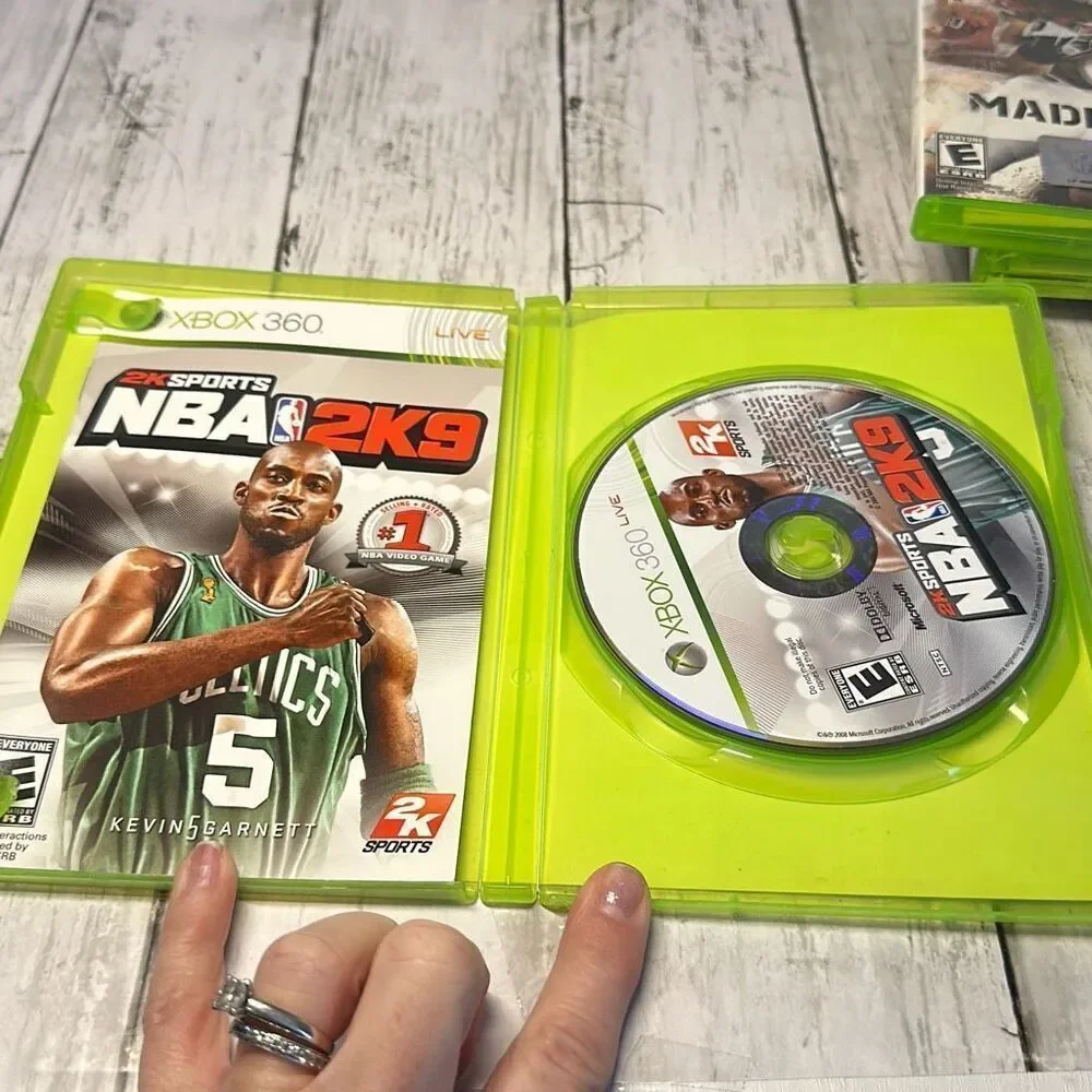 Microsoft Xbox‎ 360 lot of 4 Sports Games Madden 12 NHL 13 NBA2K9 Kevin Grant